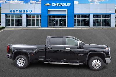2025 Chevrolet Silverado 3500 Crew Cab 4x4 Pickup for sale #46924 - photo 2