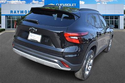 2025 Chevrolet Trax FWD SUV for sale #46972 - photo 2
