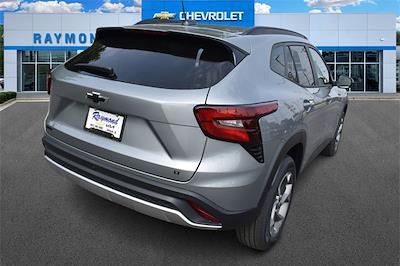 2025 Chevrolet Trax FWD SUV for sale #47000 - photo 2