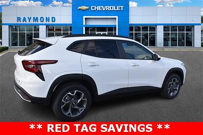 2025 Chevrolet Trax FWD SUV for sale #47312 - photo 2