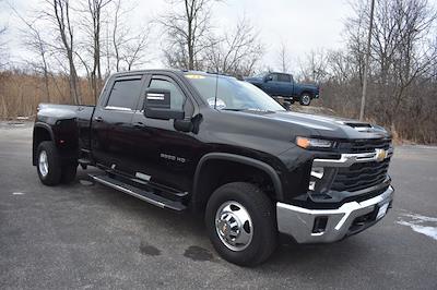 Used 2024 Chevrolet Silverado 3500 - photo 1