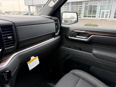 New 2026 Chevrolet Silverado 1500 - photo 1