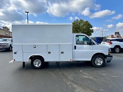 Used 2022 Chevrolet Express 3500 Reading Service Utility Van for sale #G241282A - photo 2