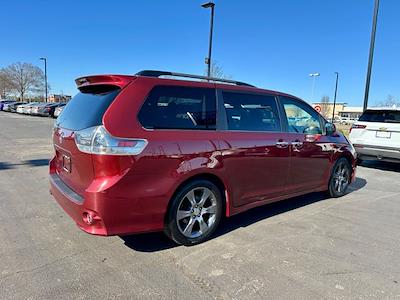 Used 2015 Toyota Sienna - photo 1