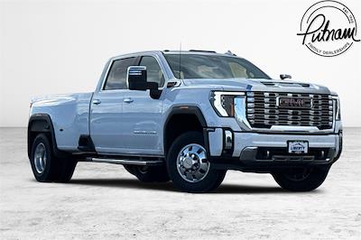 Used 2024 GMC Sierra 3500 - photo 1