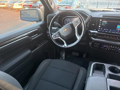 Used 2022 Chevrolet Silverado 1500 LT Crew Cab for sale #NZ574254U - photo 2