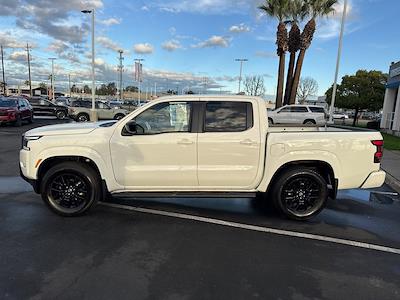 Used 2023 Nissan Frontier SV Crew Cab for sale #PN623283U - photo 2