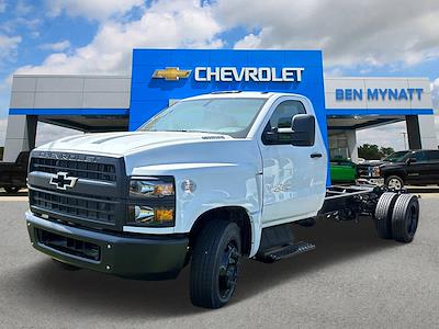 New 2024 Chevrolet Silverado 5500 Work Truck Regular Cab 4WD Cab Chassis for sale #M359065 - photo 1