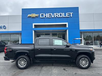 2025 Chevrolet Colorado Crew Cab 4WD Pickup for sale #232425 - photo 1