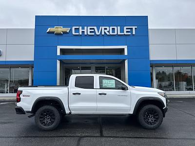2025 Chevrolet Colorado Crew Cab 4WD Pickup for sale #233225 - photo 1