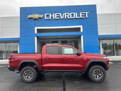 2025 Chevrolet Colorado Crew Cab 4WD Pickup for sale #233425 - photo 1