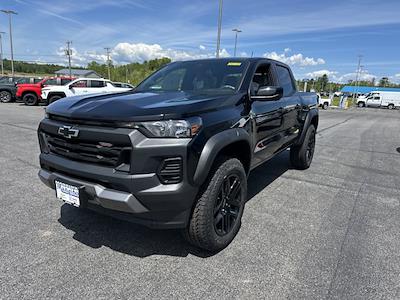 New 2025 Chevrolet Colorado Trail Boss Crew Cab 4WD Pickup for sale #233725 - photo 1