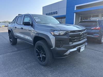 2025 Chevrolet Colorado Crew Cab 4WD Pickup for sale #234225 - photo 2