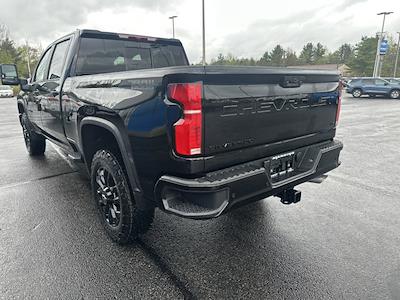 New 2025 Chevrolet Silverado 2500 LT Crew Cab 4WD Pickup for sale #2527225 - photo 2