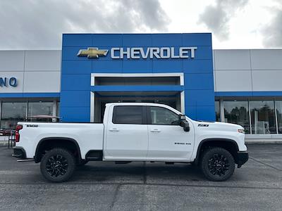 2025 Chevrolet Silverado 2500 Crew Cab 4WD Pickup for sale #2536925 - photo 1