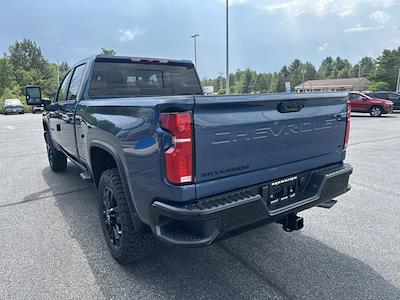New 2025 Chevrolet Silverado 2500 LT Crew Cab 4WD Pickup for sale #2541725 - photo 2