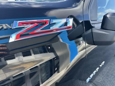 Used 2024 Chevrolet Silverado 2500 - photo 1