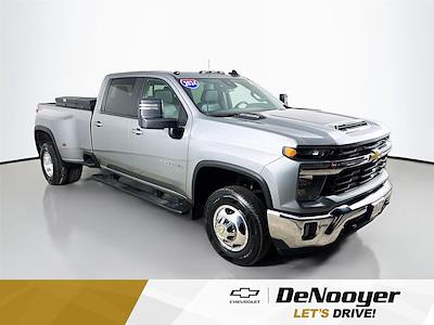 Used 2024 Chevrolet Silverado 3500 LT Crew Cab for sale #43231 - photo 1
