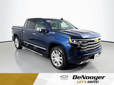 Used 2023 Chevrolet Silverado 1500 - photo 1