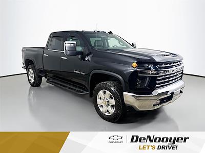 Used 2022 Chevrolet Silverado 2500 - photo 1