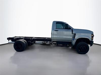 New 2024 Chevrolet Silverado 5500 - photo 1
