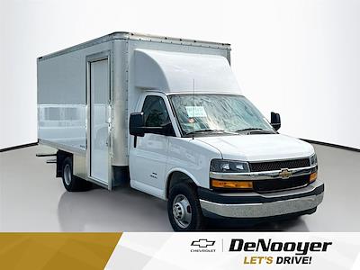 New 2024 Chevrolet Express 4500 15' Wabash Box Van with Walkramp for sale #T242500 - photo 1