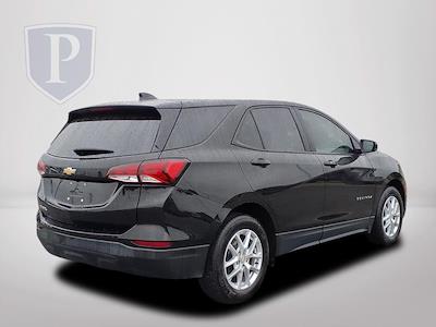 2023 Chevrolet Equinox FWD SUV for sale #016285A - photo 2