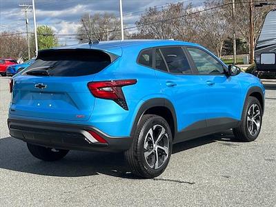 2025 Chevrolet Trax FWD SUV for sale #204419 - photo 2