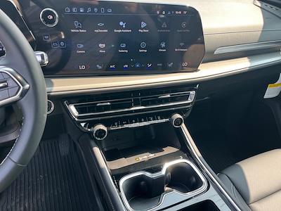 2025 Chevrolet Traverse FWD SUV for sale #246984X - photo 2