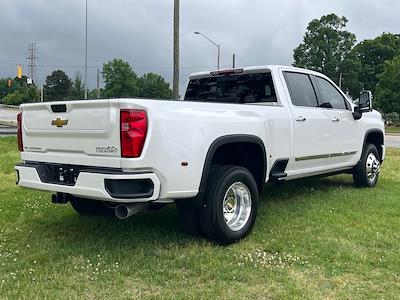 New 2025 Chevrolet Silverado 3500 High Country Crew Cab 4x4 Pickup for sale #247291 - photo 2
