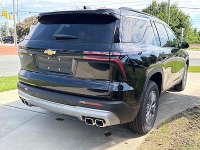 2025 Chevrolet Traverse FWD SUV for sale #272716X - photo 2