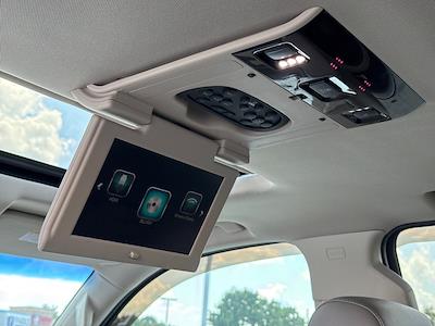 2019 Chevrolet Suburban 4x2 SUV for sale #306206XA - photo 2