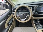 2016 Toyota Highlander 4x2 SUV for sale #338135A - photo 15