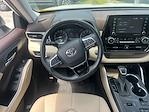 2021 Toyota Highlander FWD SUV for sale #9K8522A - photo 18