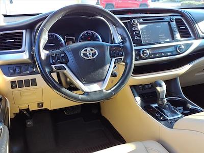 2018 Toyota Highlander FWD SUV for sale #9K8553A - photo 2