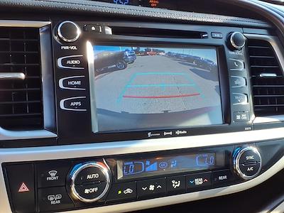 2018 Toyota Highlander FWD SUV for sale #9K8553A - photo 2