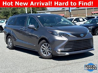2024 Toyota Sienna FWD Minivan for sale #9K8563 - photo 1