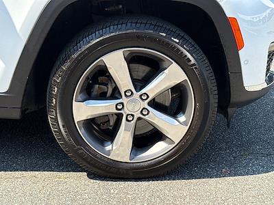 2021 Jeep Grand Cherokee L 4WD SUV for sale #9K8592 - photo 2