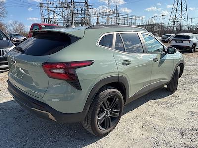 2025 Chevrolet Trax FWD SUV for sale #9K8670A - photo 2