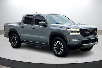 Used 2022 Nissan Frontier PRO-4X Crew Cab for sale #9K8706 - photo 2