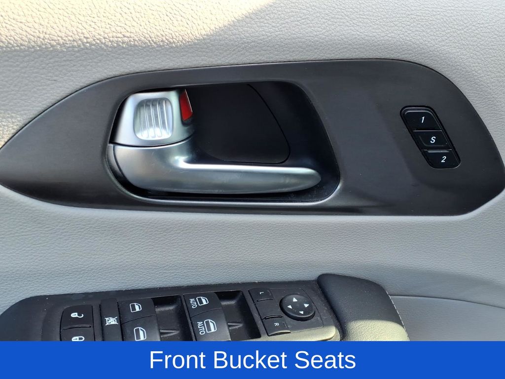 Used 2024 Chrysler Pacifica - photo 20