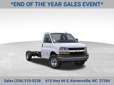 2025 Chevrolet Express 3500 Regular Cab RWD Cutaway for sale #FK1557 - photo 1