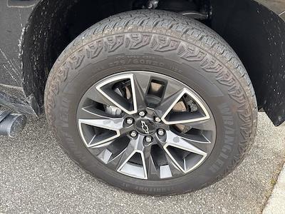 2024 Chevrolet Suburban 4WD SUV for sale #J232035B - photo 2