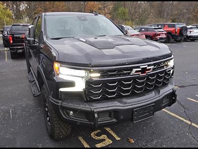 Used 2024 Chevrolet Silverado 1500 - photo 1