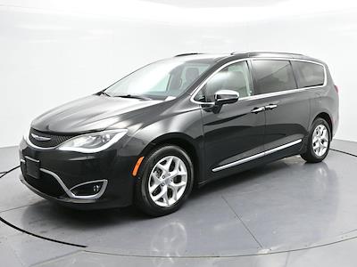 Used 2020 Chrysler Pacifica - photo 2