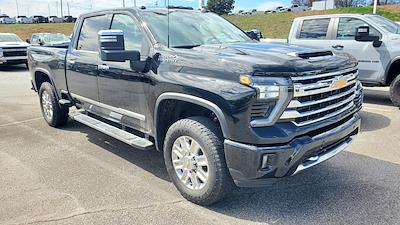 Used 2025 Chevrolet Silverado 2500 - photo 1