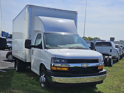 New 2024 Chevrolet Express 3500 1WT Regular Cab RWD 14' Wabash Box Van for sale #R1169945 - photo 2