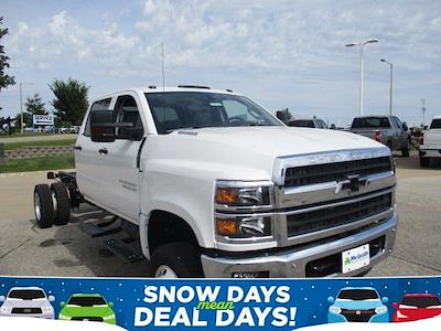 New 2024 Chevrolet Silverado 5500 Work Truck Crew Cab 4x4 Cab Chassis for sale #C241104 - photo 1