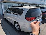 2017 Chrysler Pacifica FWD Minivan for sale #D149070A - photo 2