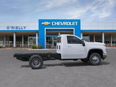 New 2025 Chevrolet Silverado 3500 - photo 1